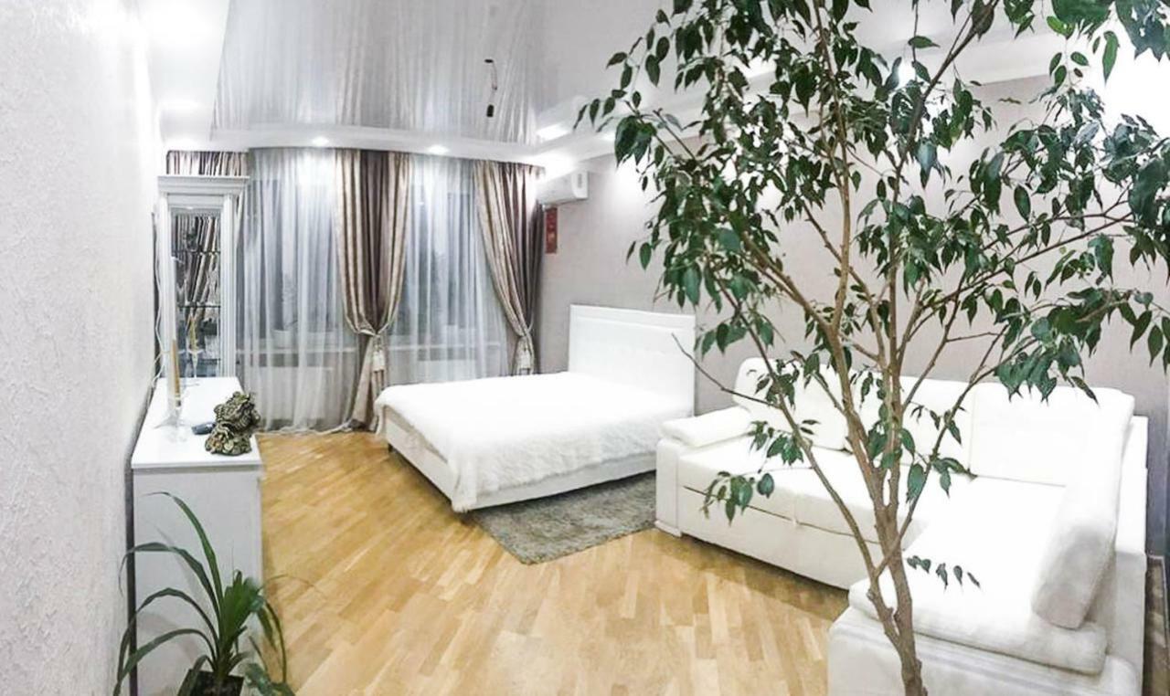 Rent-Kiev Apartment On Luxklavdievskaya Exterior photo